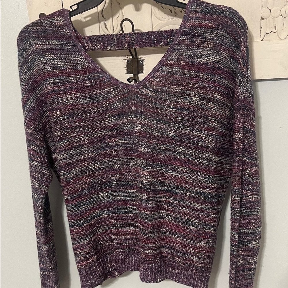 Express Women's Purple and Gray V-Neck Sweater with open back